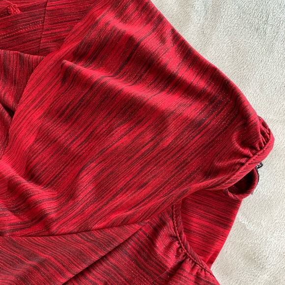 NWT Element shimmer scalloped blouse - Picture 5 of 5